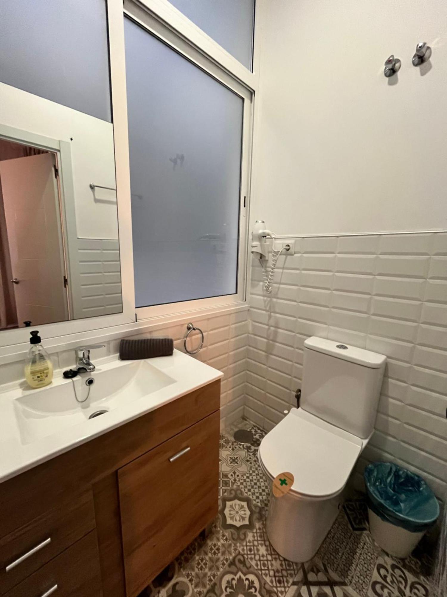 Larios Deluxe Studio مالقة المظهر الخارجي الصورة