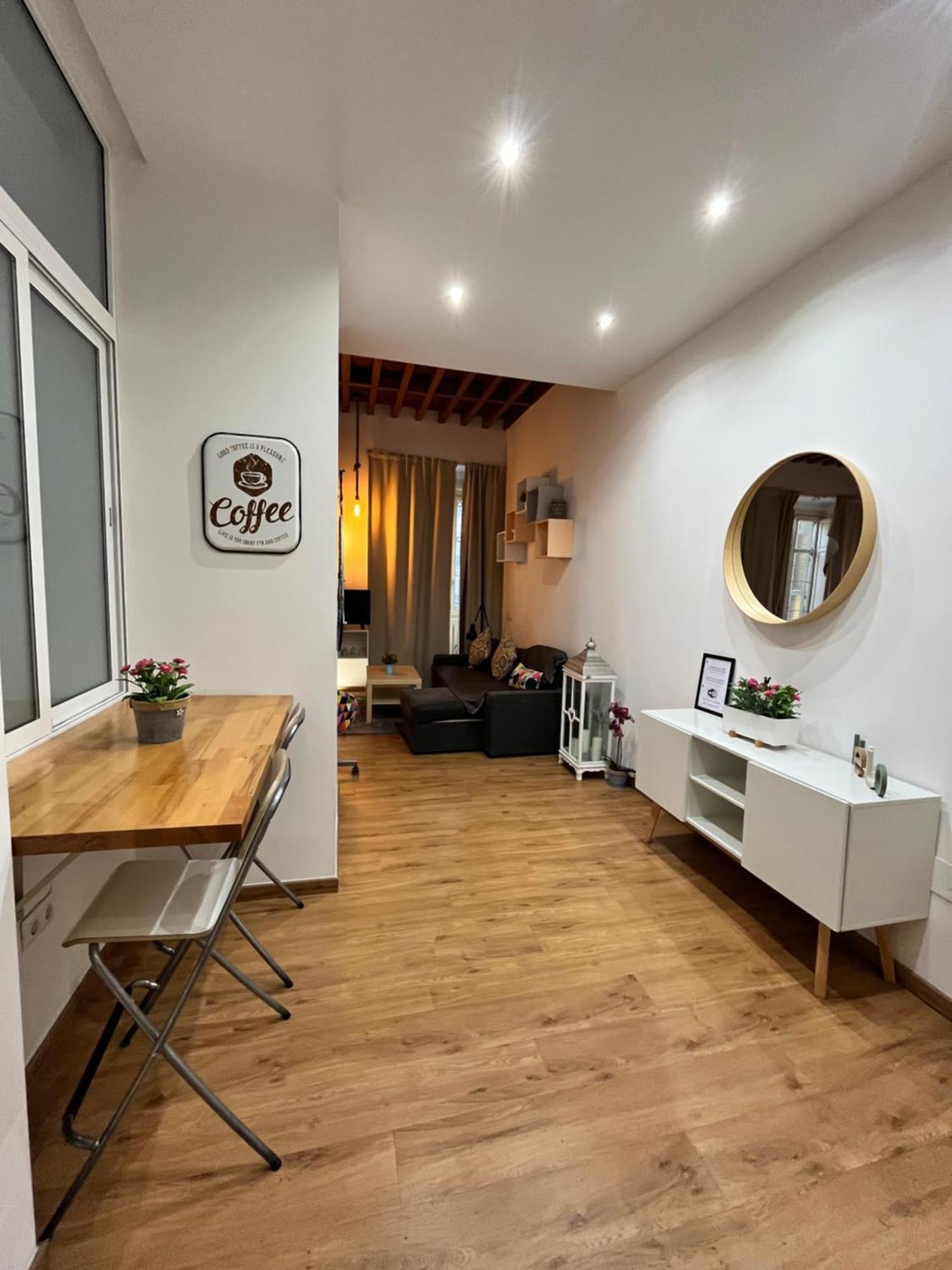 Larios Deluxe Studio مالقة المظهر الخارجي الصورة